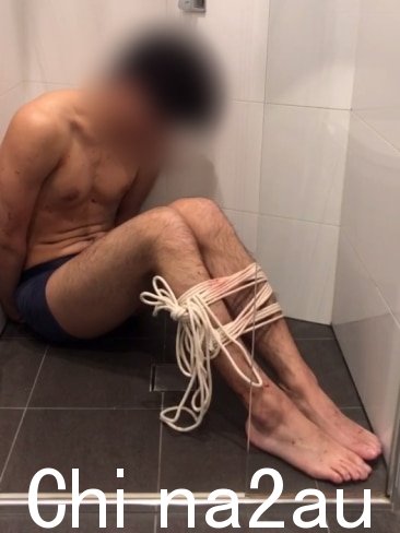 到目前为止,警方已收到该州四起诈骗报告,受害者被告知使用微信或WhatsApp继续讨论他们受到威胁的地方。图片:NSW Police