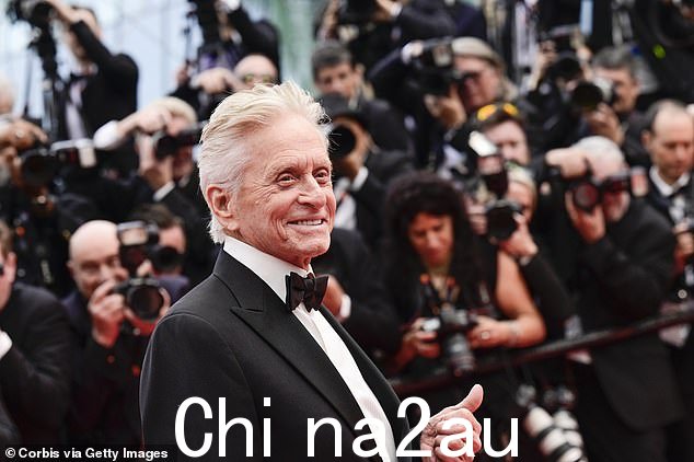 Famous:他是世界上最著名和最知名的演员之一,拥有 50 多年的辉煌电影生涯
