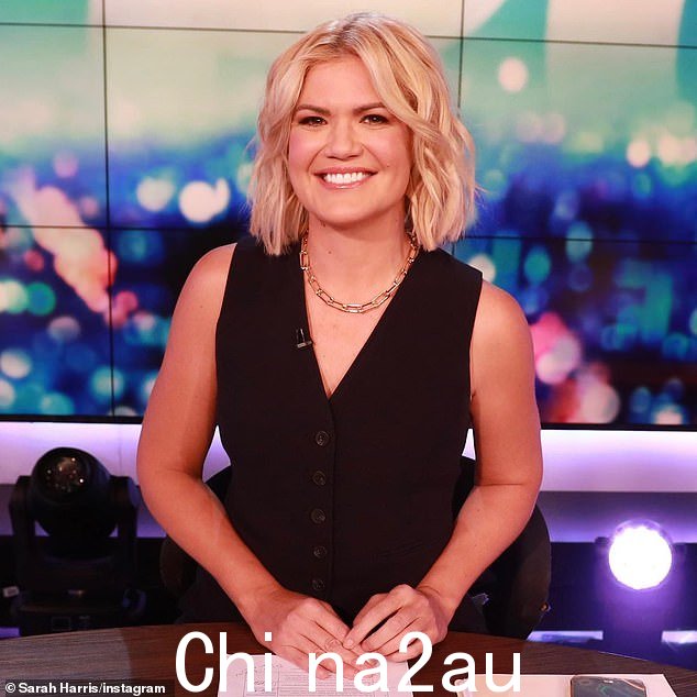 当被问及她是否与 Bondi Vet 明星'睡觉'时,记者说,'不!'