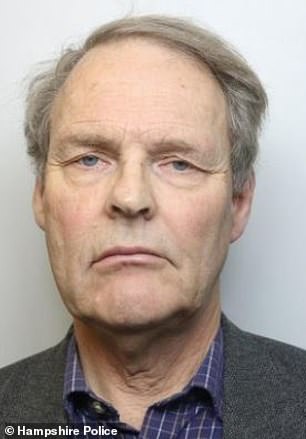Eager 在 2019 年 5 月被判犯有三项猥亵罪后,在朴茨茅斯皇家法院被判入狱四年
