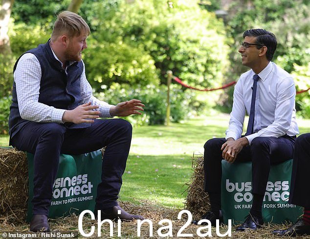 Rishi Sunak 被指责对与 Clarkson's Farm 明星 Kaleb Cooper 的 Instagram 自拍比解决英国的粮食危机更感兴趣