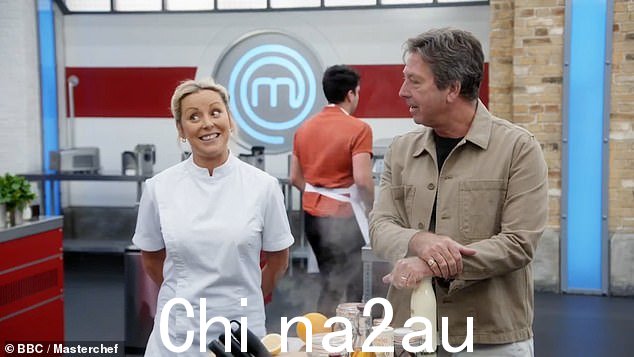 砸了?然而,事情并非一帆风顺,正如约翰向他保证的那样:“那个蛋挞棒极了。你的混合物做得太漂亮了'