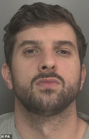 Thomas Cashman,34 岁,因杀害 Olivia 而服刑 42 年