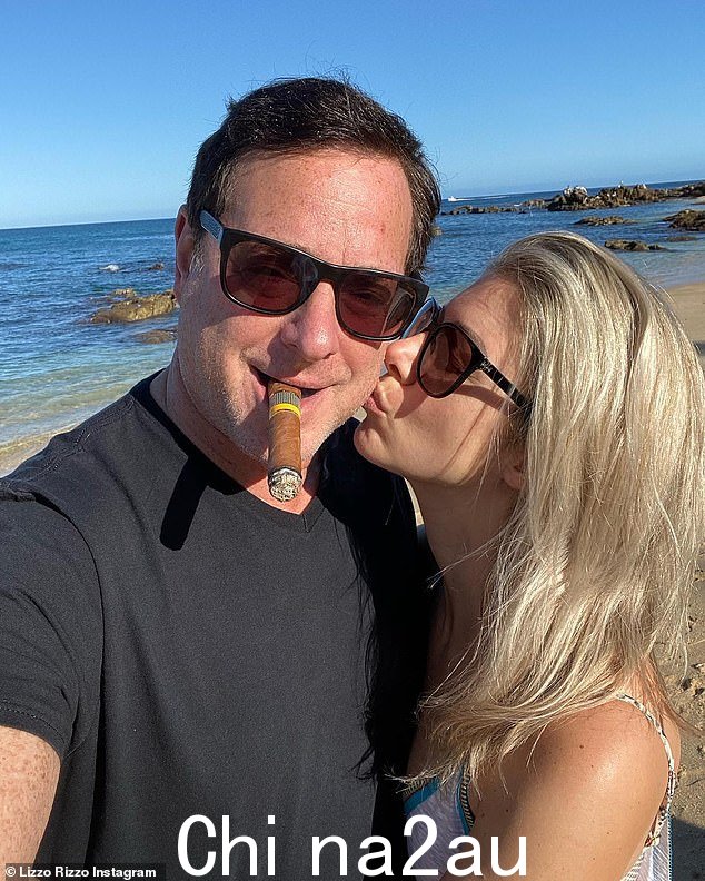 '这个了不起的人':Bob Saget 的妻子 Kelly Rizzo 用感人和情感的致敬来纪念他 67 岁生日