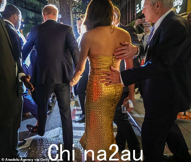 值得注意的是,没有一个人和我交谈过,也没有一个演讲者或获奖者提到过梅根。没有人说有她在那里是多么令人兴奋。没有人对什么表示丝毫好奇她不得不说。” class=