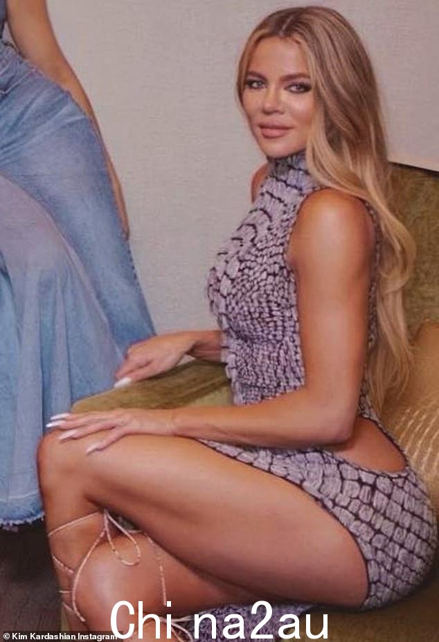 Khloe 是她 38 岁的姐姐,她的品牌是 Good American。她有女儿 True 和儿子 Tatum,还有前特里斯坦汤普森