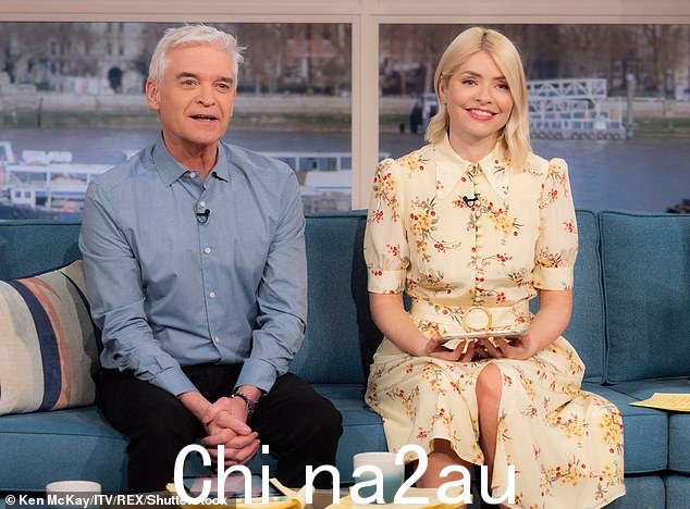 紧张气氛:这位 61 岁的电视节目主持人在与他的搭档主持人 Holly Willoughby 不和的报道后退出了节目