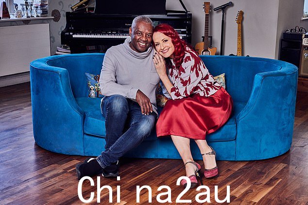 在他们有孩子之前,Carrie 和 David Grant(如图)对家庭生活有一个可爱且天真的想法