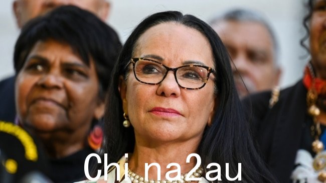 澳大利亚原住民事务部长琳达·伯尼 (Linda Burney) 宣布新的关于议会之声的宣传活动。图片：Martin Ollman/Getty Images