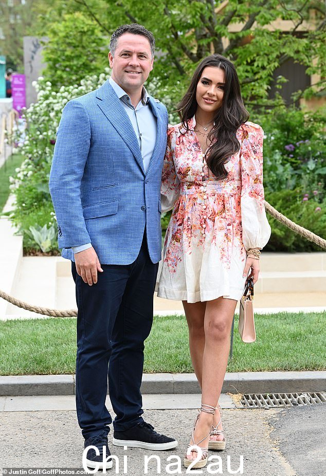 爸爸和女儿的一天:20 岁的 Gemma Owen 和她 43 岁的父亲 Michael Owen 一起参加了周一在伦敦皇家医院举行的切尔西花展