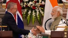 数千人涌入悉尼奥林匹克公园，见证印度总理纳伦德拉·莫迪 (Narendra Modi) 近 10 年来首次访问澳大利亚
