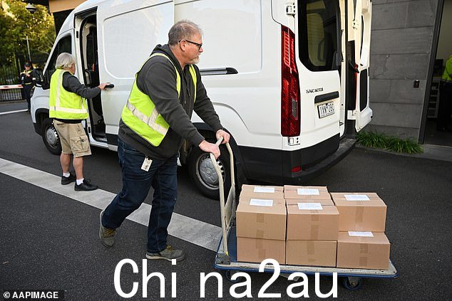 即使采取这些措施,到 2024-25 年,维多利亚州的非金融公共部门总债务仍将占收入的 213.2%。这是 2019-20 年 90.7% 水平的两倍多,涵盖了大流行前的几个月(图中是周二交付的预算文件)