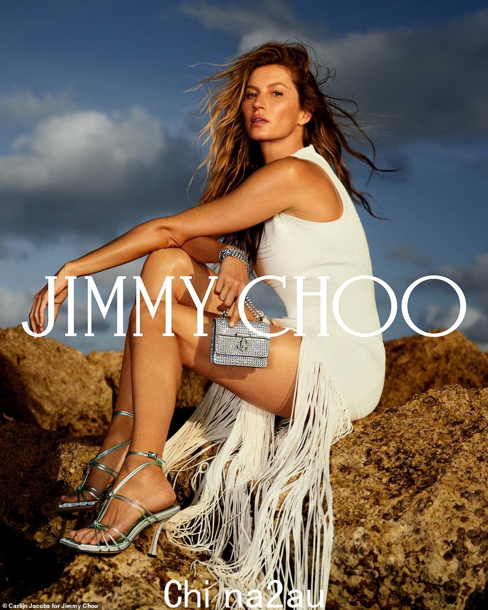 她带来了轰动效应:巴西重磅炸弹是 Jimmy Choo 的新面孔,本月早些时候揭晓