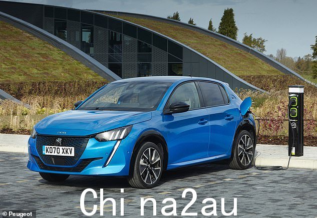 标致 e-208 是一款相对流行的小型电动汽车。这款'Allure Premium +'规格的汽车通常售价 32,645 英镑,但经销商已将其削减 5.8%