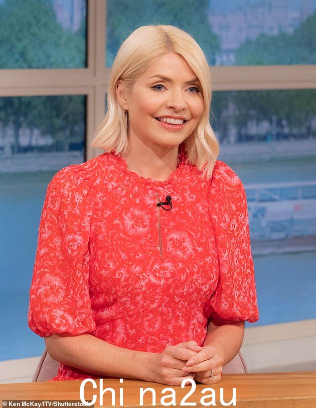 复出:据报道,霍莉·威洛比 (Holly Willoughby) 的《今晨》联合主演已经确认,在菲利普·斯科菲尔德 (Phillip Schofield) 震惊退出后,主持人将在何时重返节目