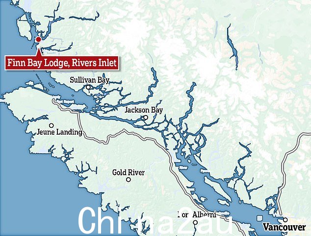 Finn Bay Lodge 是停泊在 Finn Bay 的一系列客舱、员工住宿和一家餐厅,Finn Bay 位于不列颠哥伦比亚省被称为 Rivers Inlet 的入口。四人永久住在入口内的浮动房屋中, Jessie reveals