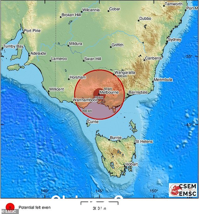 地震发生在周日晚上 11 点 47 分左右，在该市西北 40 公里的森伯里附近，估计震级为里氏 4.5 级