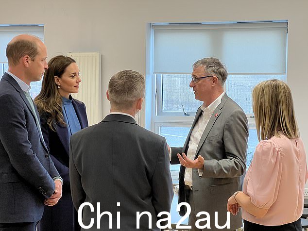 这位身价 154,000 英镑的老板还在他的家乡苏格兰的严重和有组织的特别工作组中担任职务。作为 Divert 的 Strand 负责人,他负责阻止人们卷入严重的有组织犯罪