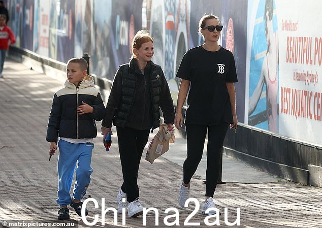 在 Roxy 最近否认她与结婚 11 年的丈夫 Oliver 分居后,目击事件发生了