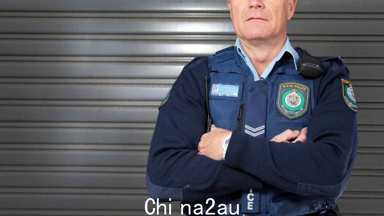 '问题严重:NSW警察部队的新泰瑟枪将导致‘更少的问责制’”/><p>新南威尔士州警方因更换现有泰瑟枪的决定而受到抨击。</p><p>在澳大利亚天空新闻的独家报道中,Sharri Markson据透露,新南威尔士州警方正在用没有摄像头的新型泰瑟枪替换现有的带有集成摄像头的泰瑟枪。</p><p>“警方目前使用的泰瑟枪 X26Ps 具有集成摄像头。这意味着马克森说:“当泰瑟枪放电时,镜头会自动拍摄。” ><img class=