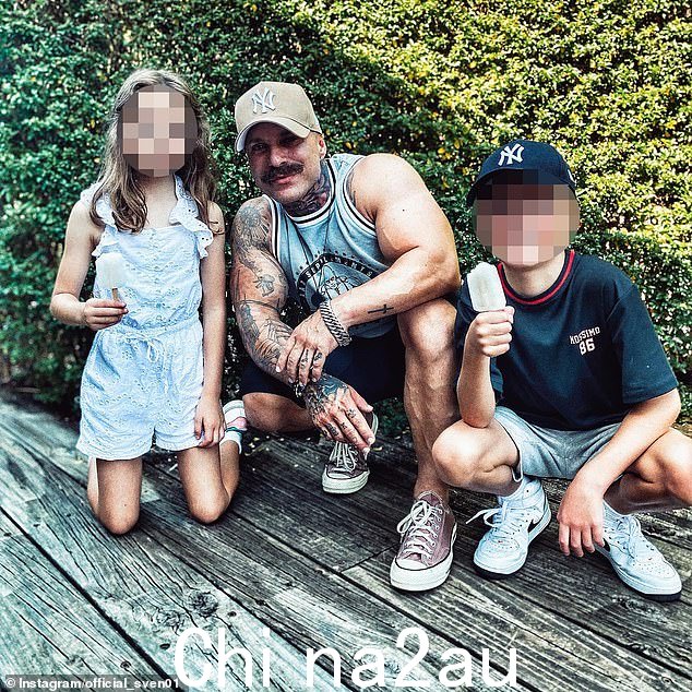 Lezsak 女士的搭档 Sven Lindemann(如图)目前在医院接受警察监护。尚未提出任何指控