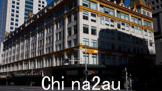 悉尼中央商务区的唐宁中心法院已于周五早上在建筑物内发现可疑包裹后被疏散。图片：NCA NewsWire / Nikki Short