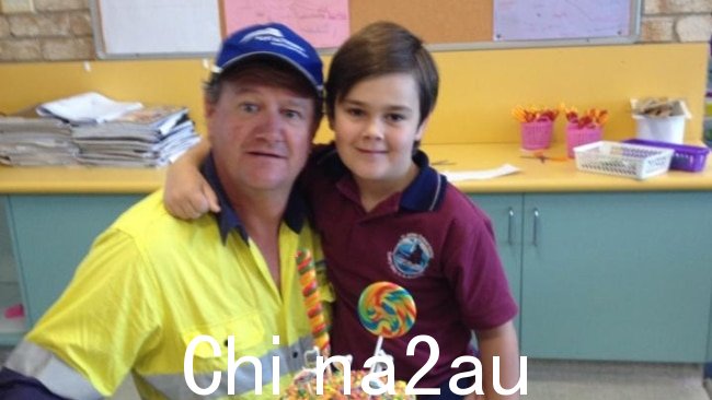 Wayne Smith,58 岁,和他 15 岁的儿子 Noah,被发现死在 Yamba 的家中,涉嫌谋杀-自杀。图片:Facebook