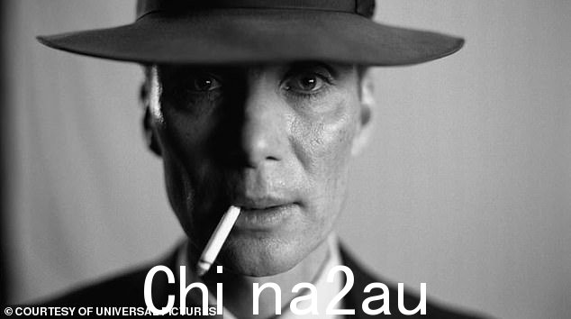 接管:克里斯托弗·诺兰的奥本海默将于 7 月 21 日上映,距《碟中谍 7》仅一周半。然后它将在 IMAX 屏幕上放映 Cruise 电影,放映三部独家影片- 周跑; still from Oppenheimer