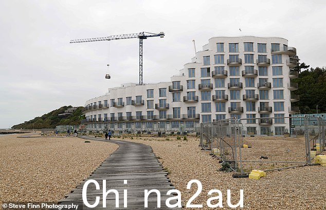 '海岸线开发'是 Folkestone Harbour and Seafront Development Company 重建城镇的更广泛计划的一部分