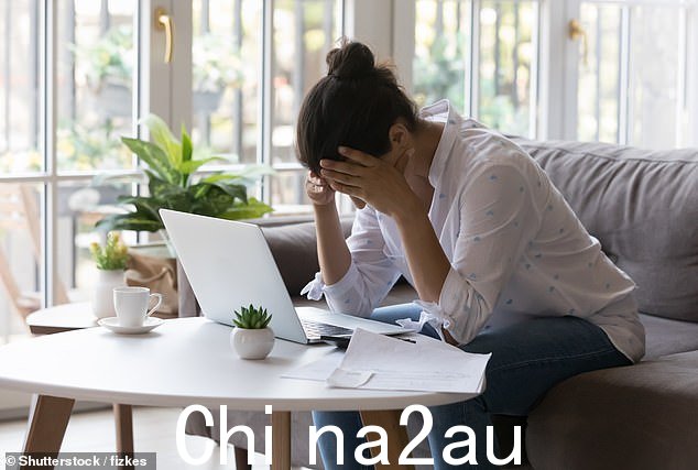 澳大利亚竞争与消费者委员会的 Scamwatch 表示,ATO 永远不会通过短信发送登录链接,并敦促收到此类链接的任何人不要回复它(股票图片)