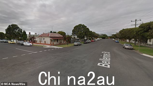 这位 73 岁的老人离开了家人的房子,在 Geelong 的 Mundy St 步行回家,然后到达与 Bellarine St 的十字路口,据称她在那里遭到袭击(图片:谷歌地图)