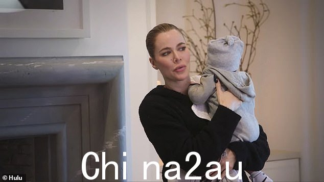 恐惧:就在科勒卡戴珊的朋友和家人承认她因癌症恐慌而对她的健康感到严重担忧一周后,家人现在开始担心她的体重减轻