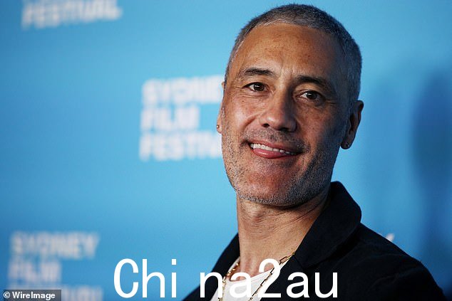 这位英国流行歌星目前正在这座城市拍摄澳大利亚好声音,还有其他评委 Jason Derulo、Guy Sebastian 和 Jessica Mauboy