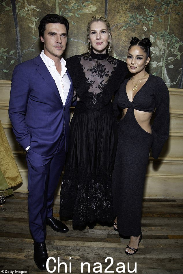 好朋友:(从左到右)Finn Wittrock、Lily Rabe 和 Vanessa Hudgens