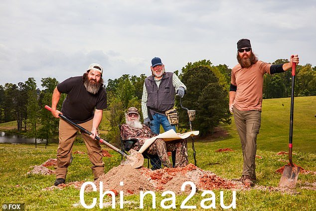 寻宝:关于新一季的评论,Jase Robertson 指出,“我会告诉你,这并不无聊!而且这是我知道的唯一一个你可以全程观看的节目family'