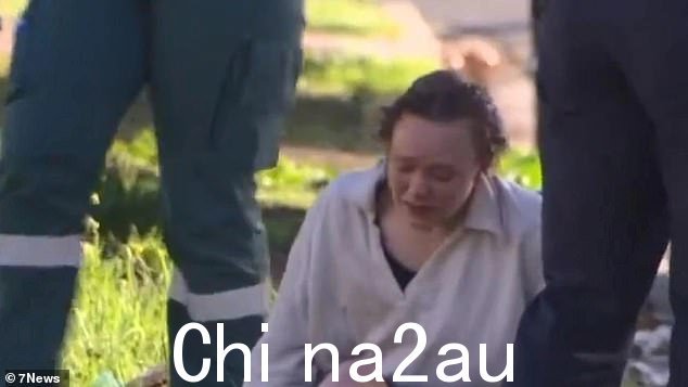 目击者设法从大火中救出了 Drewicilla Fry(如图)。心烦意乱的姐姐被送往医院,手和脸烧伤正在接受治疗