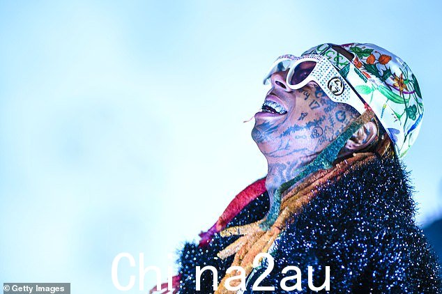 明星效应:'我什至不知道'就在 Tha Carter III 出来的时候。那是多少我不知道。我每天都工作,兄弟 ¿ 每一天'