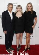 Ben Stiller 在妻子 Christine Taylor 与女儿 Ella 的 Let Liv 首映式上表示支持