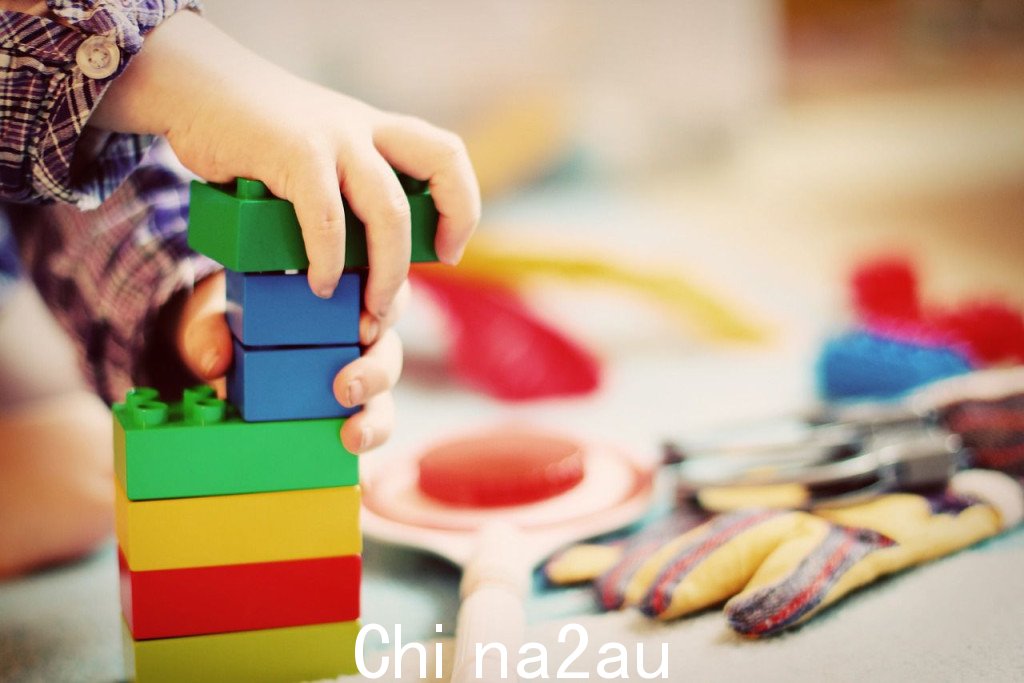 play-wooden-blocks-tower-kindergarten-child -toys-1864718.jpg,0