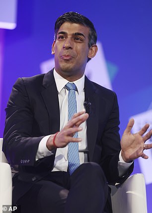 首相 Rishi Sunak 一直在努力阻止围绕约翰逊先生命运的争论