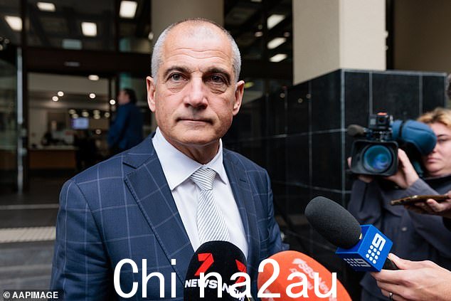 Pickett 的律师 David Manera 在法庭外告诉记者,他的委托人应该被推定无罪