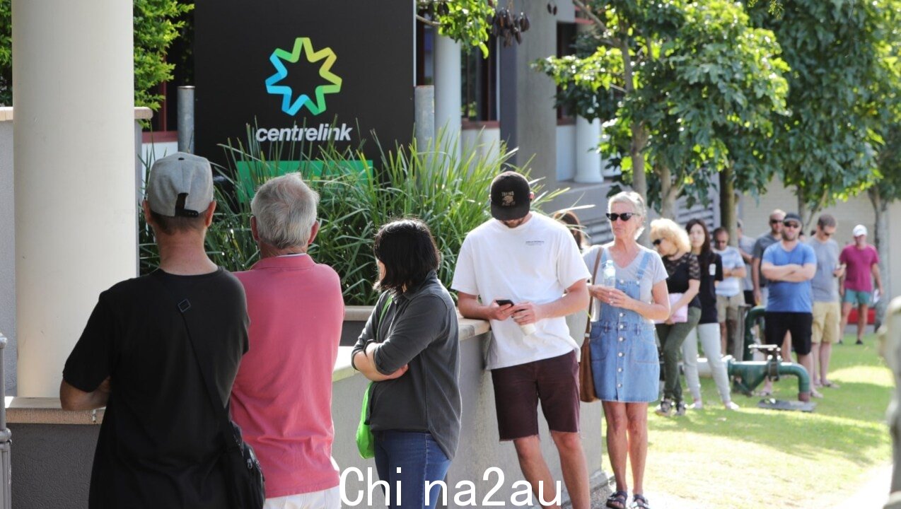 '奇怪的时间’:领取救济金的澳大利亚人比大流行前更多” /><p>“并非所有 Centrelink 客户都需要提交纳税申报表,特别是针对可能正在领取老年养老金等应纳税款项的人,”他说。 </p><p>“如果他们从投资中获得其他资金,他们可能需要纳税。当然,我们需要人们提交纳税申报表,以平衡家庭税收优惠和儿童保育补贴。</p> <p>“但我的第一个建议是,如果你有能力等到 7 月下旬,那就去做吧,因为所有关于你从雇主、投资、澳大利亚服务局获得的收入的信息都会预先填入你的纳税申报表。 </p><p>“然后您需要做的就是简单地勾选它,然后您就可以提交纳税申报表了。” </p> <BR>
澳洲中文论坛热点 <BR>
<div class=