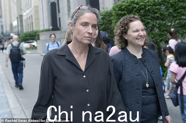 Carin van der Donk 周二在曼哈顿拍摄