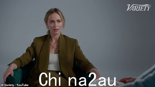 Emily:这位 77 岁的 Succession 明星与 40 岁的 Blunt 搭档参加了 Variety 的 Actors on Actors 采访系列的最新一期