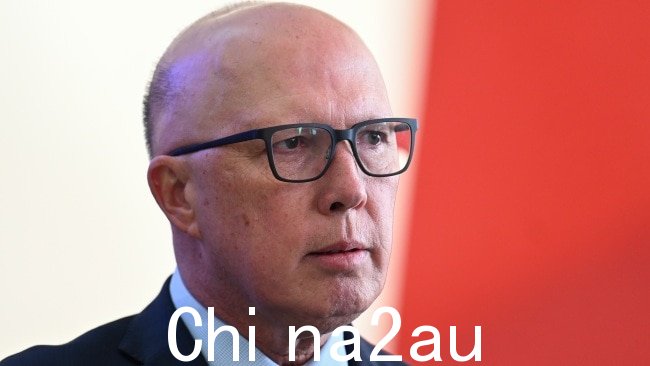 反对党领袖彼得达顿赞扬政府的举动阻止俄罗斯在国会大厦旁边建造新大使馆,称澳大利亚人民“不会容忍”外国干涉。图片:NCA NewsWire/Martin Ollman