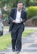 前警察监督机构负责人被控性犯罪，包括强奸年轻女孩