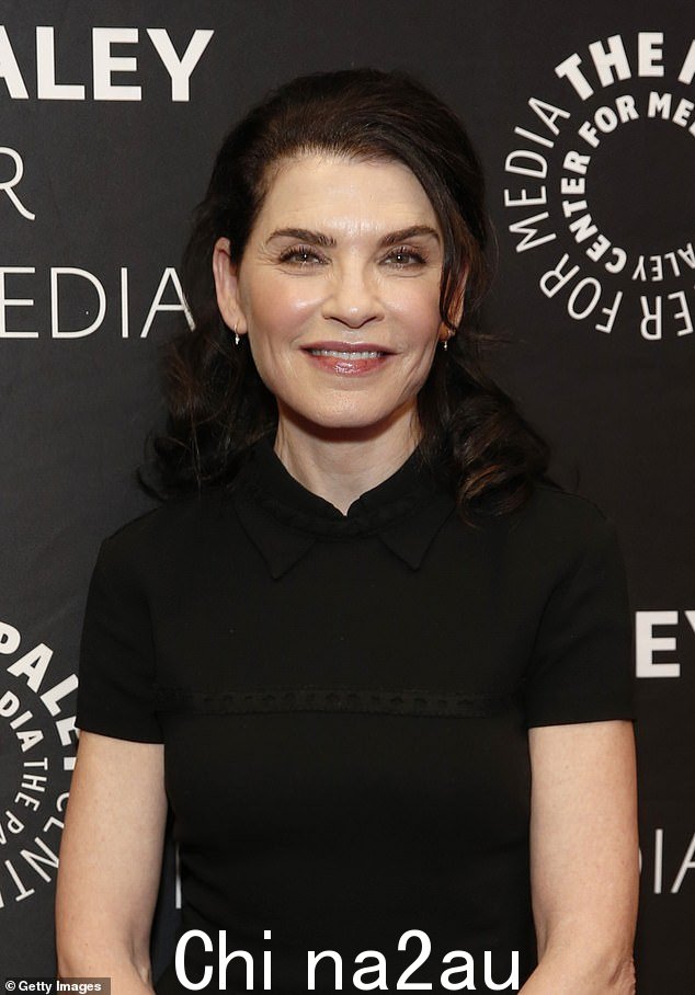 媒体座谈会:朱莉安娜·玛格丽丝 (Julianna Margulies) 出席周四在纽约市举行的关于媒体在打击反犹太主义中的作用的座谈会时,穿着黑色服装保持优雅