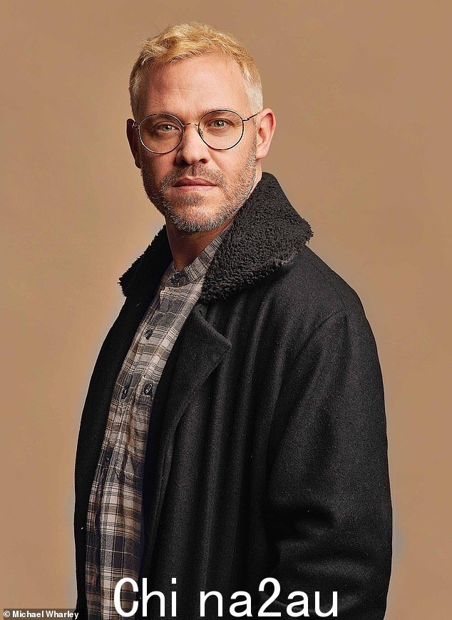 Will Young 将扮演一个名叫 Willem 的角色,他是一名银行家,从他在纽约的第二故乡回到阿姆斯特丹,并为不幸早逝的兄弟哀悼