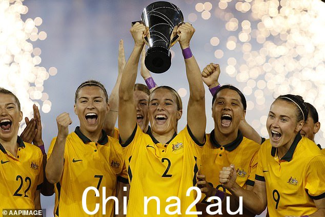 在 2 月赢得国家杯之后(如图),Matildas 能否在 8 月 20 日的决赛中举起世界杯奖杯?
