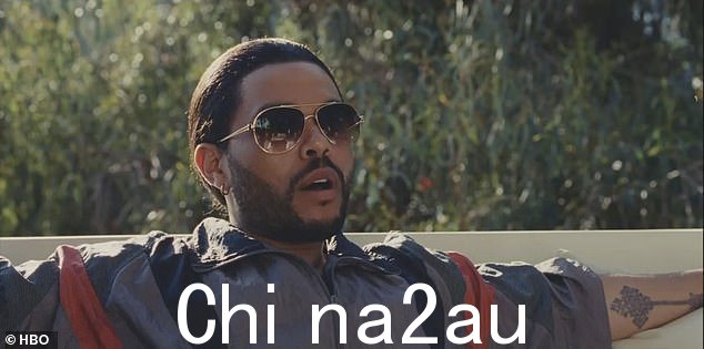承诺:Tedros 承诺他们将在接下来的两周内推出三首“热门”歌曲,虽然他们似乎被他所谓的魅力所吸引,但他们都在车里承认他们think Jocelyn is in trouble